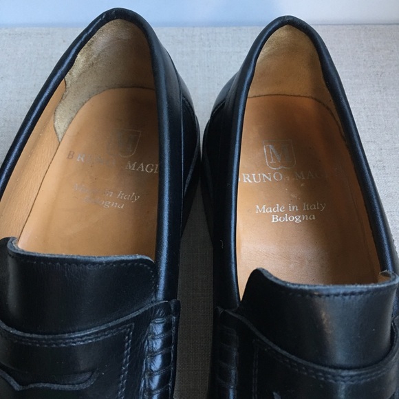 Bruno Magli US 7.5 Black Leather Classic Loafers - Picture 4 of 10